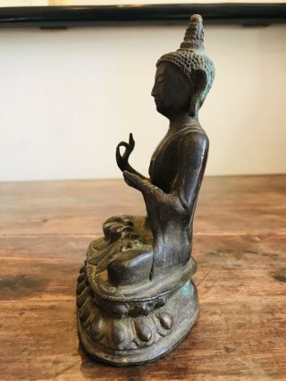 An antique Sino Tibetan bronze figure of Buddha - Indian,  Chinese,  Deity 2