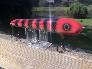 Hughes River Fluorescent Pink Perch 8” Muskie Lure.  Signed “hr” ‘01