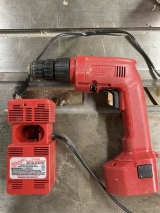 Milwaukee O401 - 1 Driver Drill 3/8” 12 Volt W/ Battery & Charger Vintage Cordless