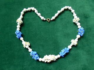 Vintage Art Deco Glass Flower Bead Necklace