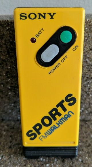 Sony Sports Srf - 5 Radio Fm Walkman Vintage Yellow Made In Japan Retro