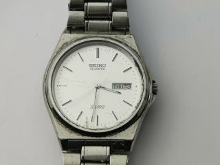 Seiko Sq 5y23 - 8a50 Mens Quartz Day / Date Watch For Repair,  Vintage Seiko Watch