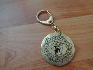 Vintage 90s Manchester United Gold Crest Football Keyring Keychain Metal Badge