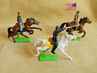 Britains Deetail Vintage 1/32 Acw Mounted Union Cavalry X 3,  Guidon
