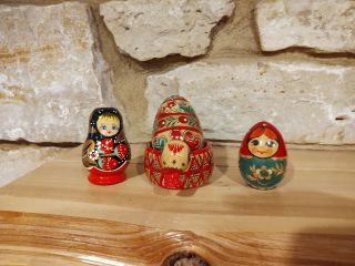 Vintage 2 Russian Folk Art Hand Painted Wooden Eggs Egg Wood 33073