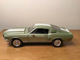 1:18 Scale 1968 Shelby Ford Mustang Gt500k Diecast Model Car