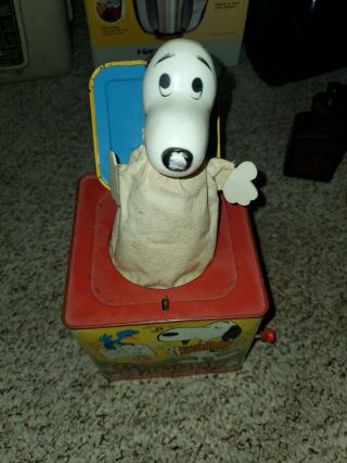 1966 Snoopy Vintage Toy Jack In The Box Tin Mattel Toymakers