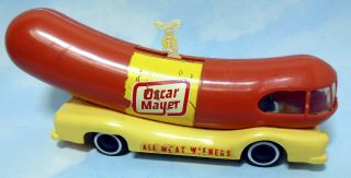 Vintage Oscar Mayer Wienermobile 1/25 Scale Promo Model 3
