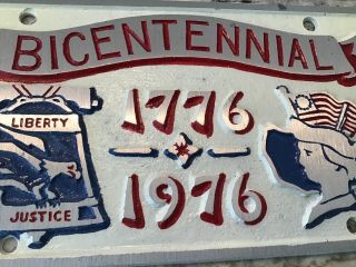 Vintage Cast Aluminum License Plate Bicentennial 1776 - 1976 Painted Liberty Bell 3