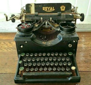 Antique Royal No - 10 Standard Typewriter Sn,  X - 1330340 1929 Beveled Glass