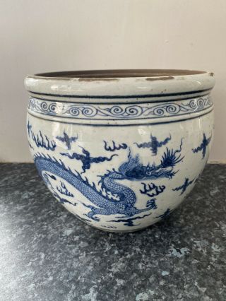 Chinese Blue & White Porcelain Scrolling Dragon Vase Pot Planter