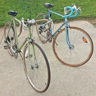 2 Vintage Schwinn Continental 10 - Speed Bikes.  Fix - N - Ride Or Restore