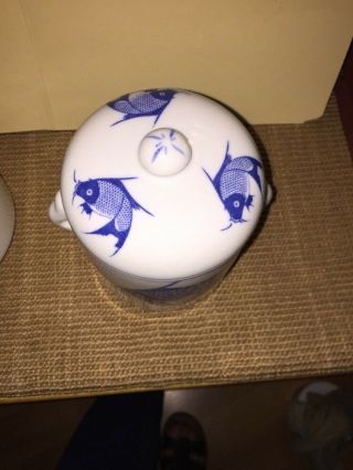Vintage Asian Blue and White Porcelain Koi Fish Ginger Jar w/Lid 2