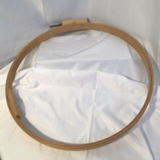 American Her Vintage Wood Large 18” Round Embroidery Quilting Needle Craft Hoop