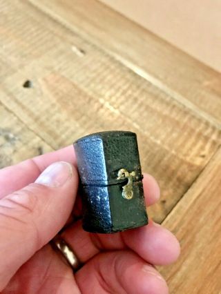 SMALL LEATHER ANTIQUE RING BOX.  VINTAGE JEWELRY BOX.  ANTIQUE JEWELLERY BOX 2