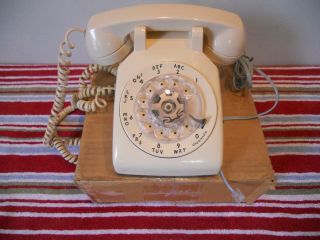 Vintage 1957 At&t Rotary Dial Desk Telephone With Cords Almond/beige