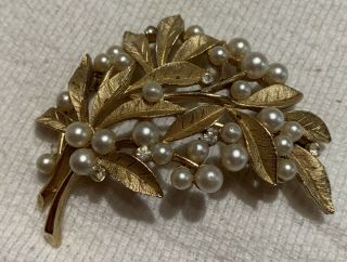 Vintage Crown Trifari Floral Brooch With Rhinestones And Faux Pearls