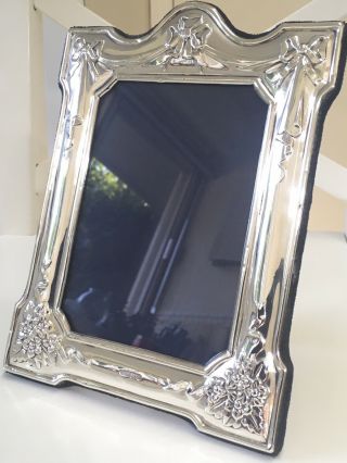 Stunning Solid Silver Photo Frame By Carr’s Of Sheffield 1996 (19.  5cm X 14.  5cm)