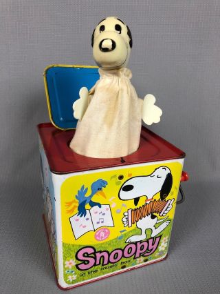 Vintage 1966 Mattel Snoopy In The Music Box Jack In The Box