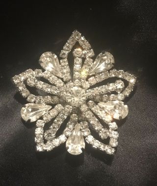 Stunning Vintage Signed Weiss Sparkling Rhinestone Crystal Flower Brooch