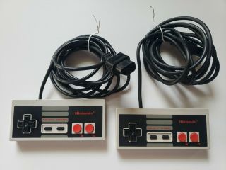 Set Of 2 Vintage Nintendo Nes - 004 Wired Controller Oem Nes - L4