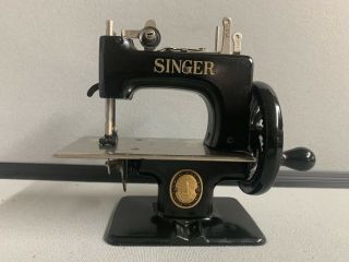 Antique Singer Sewing Machine Toy Vintage Childs