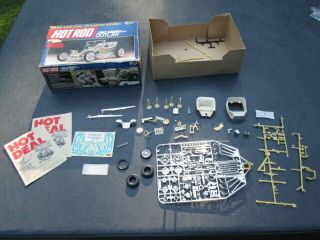 Vintage Revell Hot Rod Plastic Model Big Daddy Roth Outlaw Dated 1985 Parts 1/25