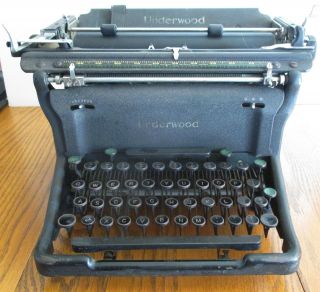 Vintage 1945 Underwood Model S Cast Iron Typewriter