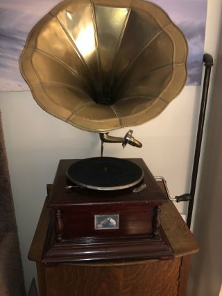 Antique Gramophone Co.  His Master 
