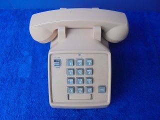 Vintage Radio Shack Beige Push Button Desk Phone Model 43 - 364a,  Pulse/tone