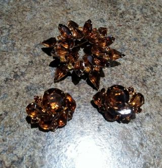 Vintage Rhinestone Brooch And Clip On Earring Set Golden And Root Beer Colors