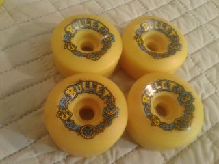 Vintage NOS Santa Cruz BULLET Speed Wheels skateboard Wheels 63mm 92A - Yellow 2