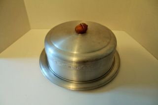 Vintage West Bend Aluminum Cake Saver Plate And Cover With Wooden Acorn Handle