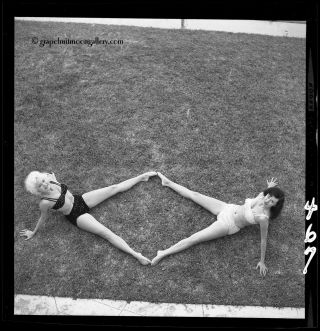 Bunny Yeager 1960s Pin - up Camera Negative Bikini Sisters Charlene & Reta Mathies 2