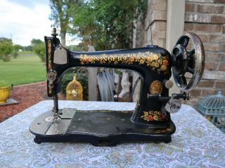 Singer Vs2 Fiddle Base Sewing Machine 1889