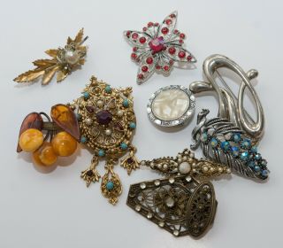 Vintage And Modern Set Of Costume Jewellery Brooch Pins