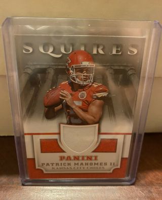 2017 Patrick Mahomes Panini Squires Rookie Jersey Card.  Sq - Pm.  Rc Chiefs