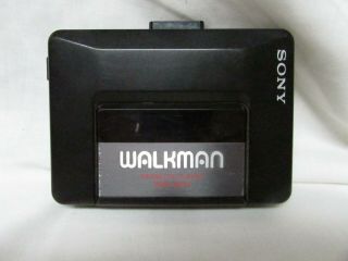 Vintage Sony Walkman Cassette Player Wm 2011 Made In Japan Non -