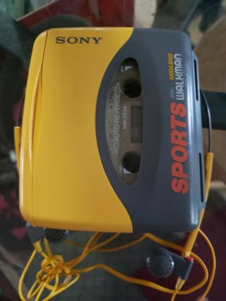 Vintage Sony Sports Walkman Mega Bass Wm - Sx34 Fm/am Radio Tape