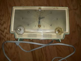 Vintage Telechron Silvertone Clock Radio