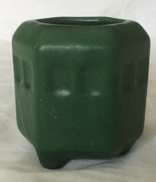 Weller Bedford Matte Green Vase 3