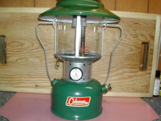 Vintage Coleman Lantern 228f W/ Metal Case