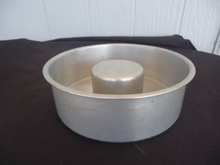 Vintage Retro Aluminium Cake Ring Tin Bunt Round