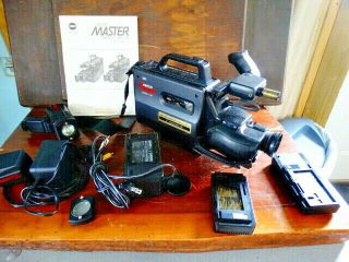 Minolta Master Series - V 16r Vintage Vhs Tape Video Movie Camera With Accessories