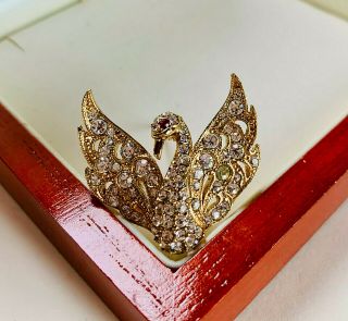 Vintage Signed A&s (attwood & Sawyer) Sparkling Clear Crystal Swan Brooch/pin