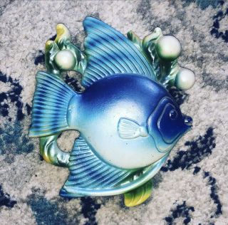 Vintage Mid Century Hand Painted Chalkware Ceramic Wall Pocket Blue Fish Bubbles