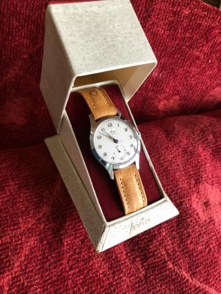 Avia 15 Jewel Antique Or Vintage Watch Old And Boxed With Leather Strap