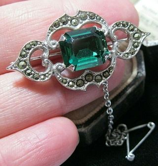 Vintage Jewellery Art Deco Emerald Green Crystal Marcasite Shawl Pin Brooch