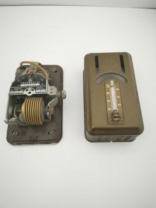 Vintage Minneapolis - Honeywell Regulator Co.  Thermostat Bakelite 2