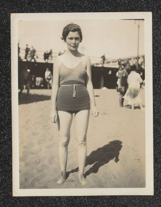 Risque Vintage 1920s,  Splendid Bathing Suit Flapper Girl Next Door 18